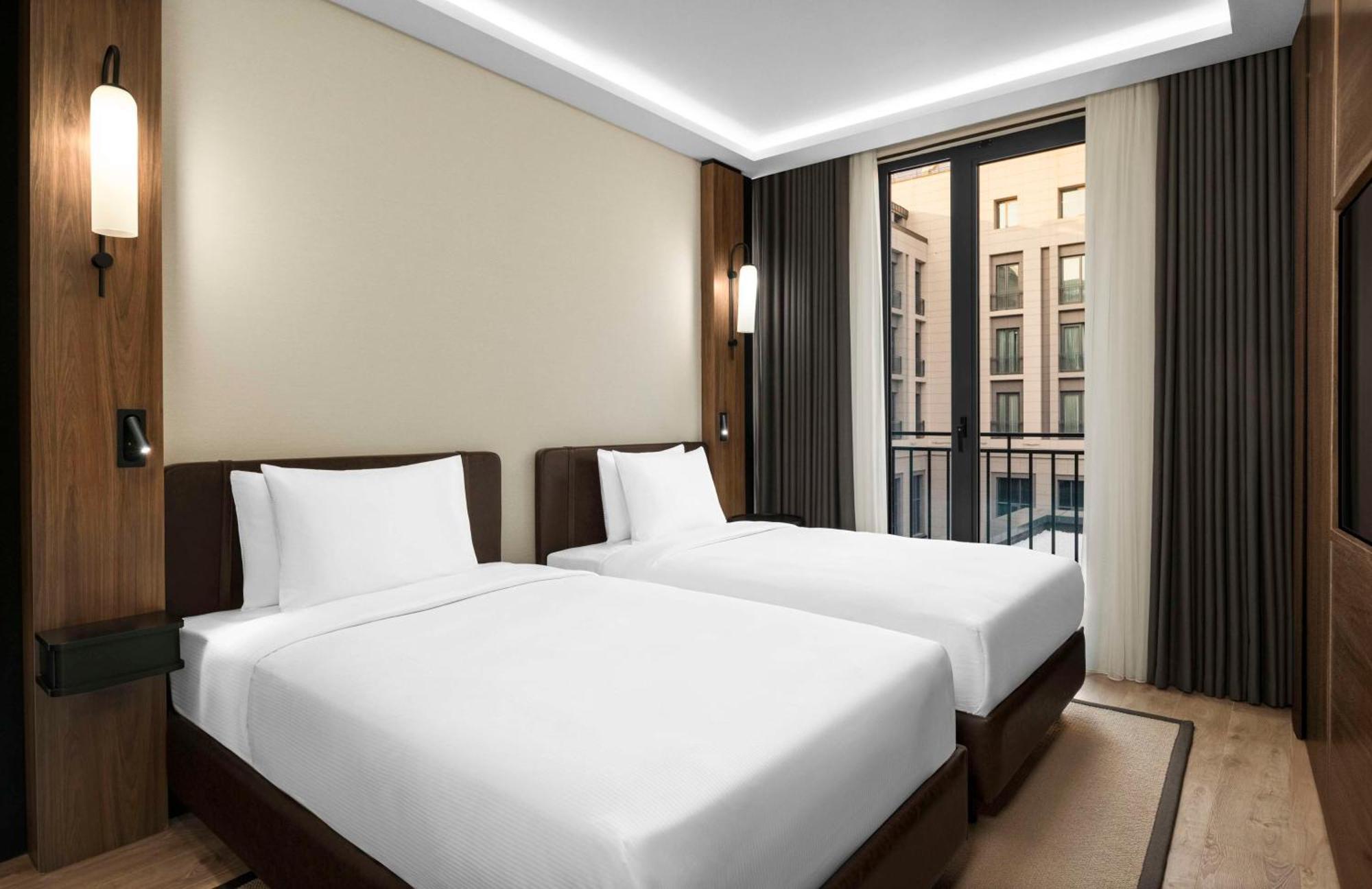 Altunizade Suites Istanbul, Curio Collection By Hilton 外观 照片